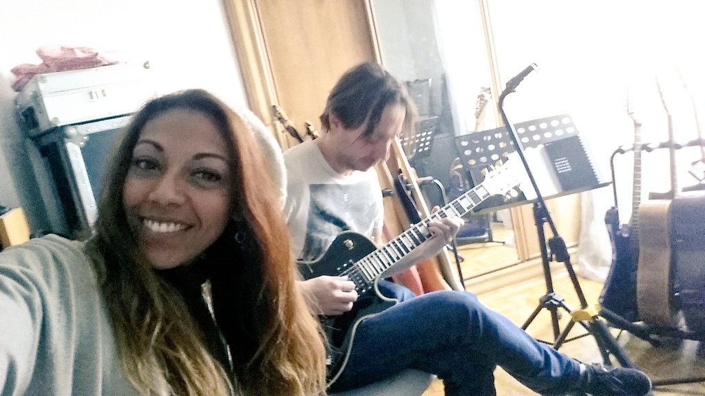 Aquí estamos preparando nuestro nuevo disco😄😄😄 #canija #4ways #SinLimite #bichitos <a href="/4WAYSTO1/">4 WAYS TO 1</a>