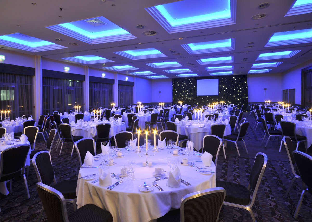 Crewe_Hall's tweet image. It might still be holiday time but our #Event &amp;amp; #Wedding teams are at Crewe Hall and here to help!  (01270) 253 333