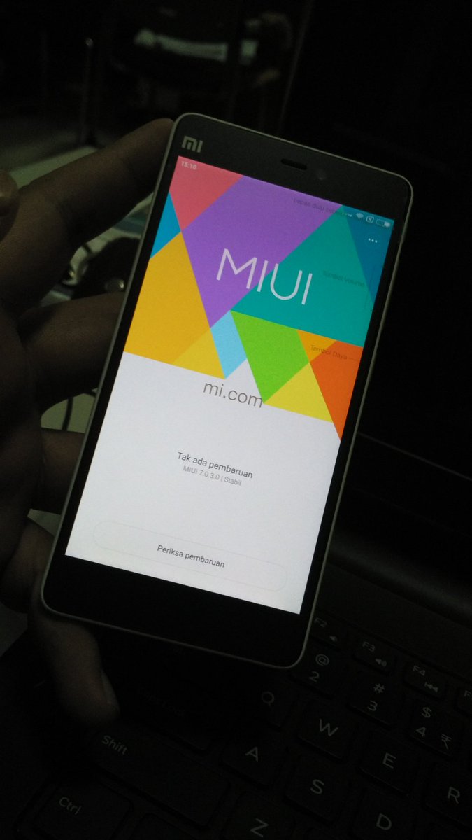 Seneng itu.. Berhasil ngracunin temen pake xiaomi.. Langsung pake #mi4i <a href="/xiaomiindonesia/">Xiaomi Indonesia</a> @MiFans_Smg