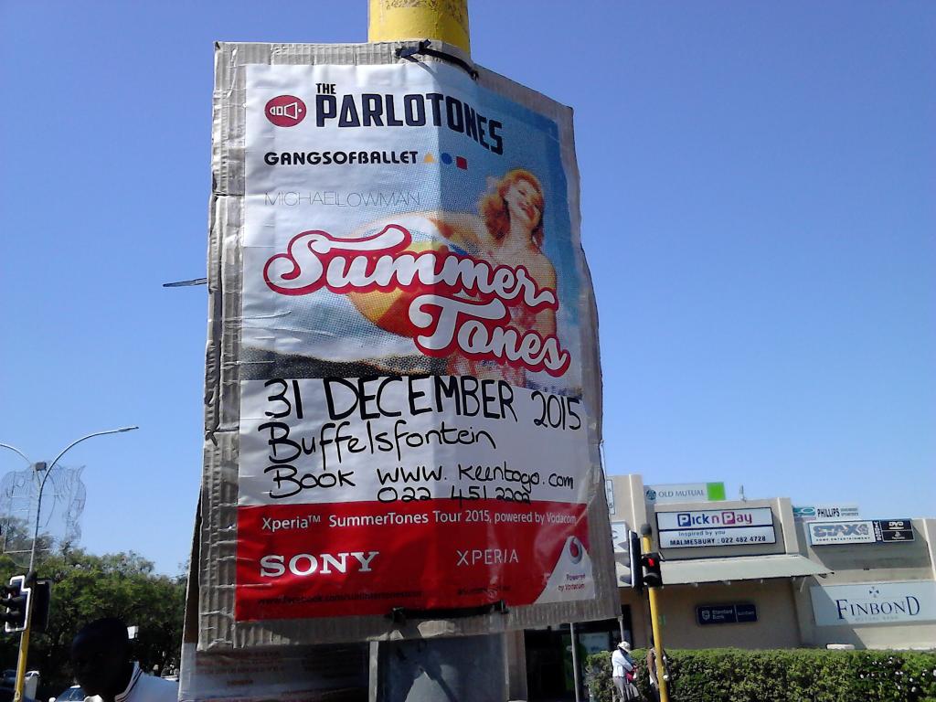 MarieJansen's tweet photo. Seen in Malmesbury @parlotones @GangsOfBallet @Michael_Lowman #SummerTonesTour https://t.co/HugUWGBLni