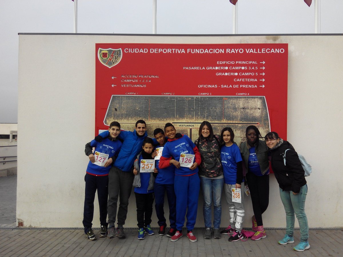 Dopos_Iceas's tweet photo. No tenemos palabras suficientes de agradecimiento para tod@s los que han hecho posible la @sansilvestrina . Gracias! https://t.co/JcEsP4PYyJ