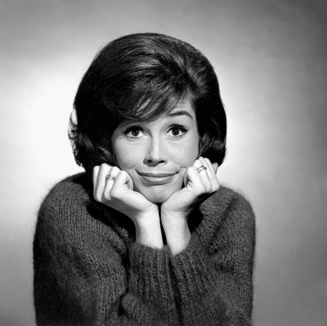 Happy 79th birthday to a woman who I believe is the epitome of grace, beauty, and hilarity, Mary Tyler Moore. 