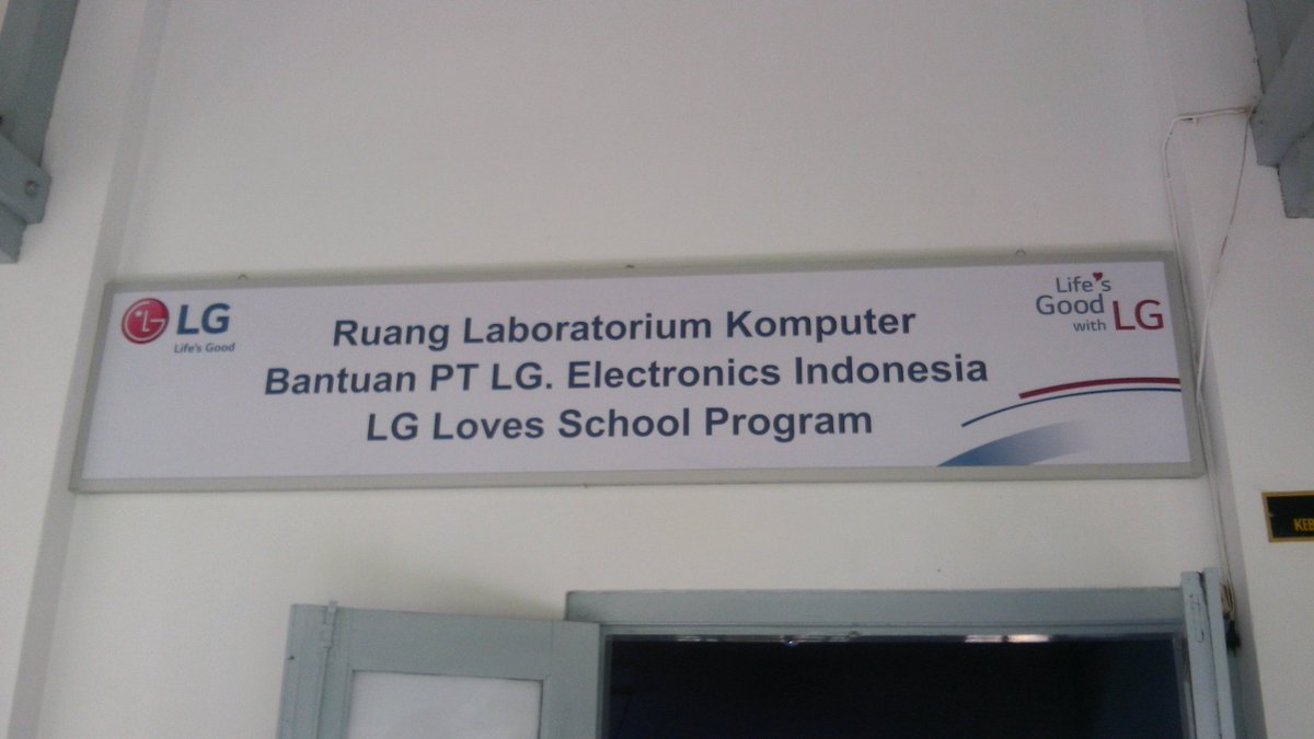 Persiapan handover lab komputer audio-video <a href="/smkn3jogja/">SMKN 3 Yogyakarta</a> dari PT. LG Electronics Indonesia