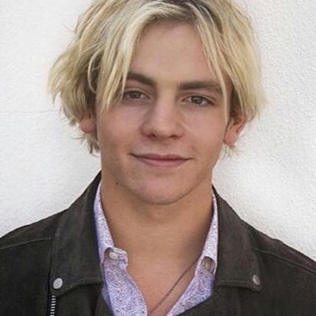 Happy Birthday Ross Lynch!! May you live to blow 101 candles!    