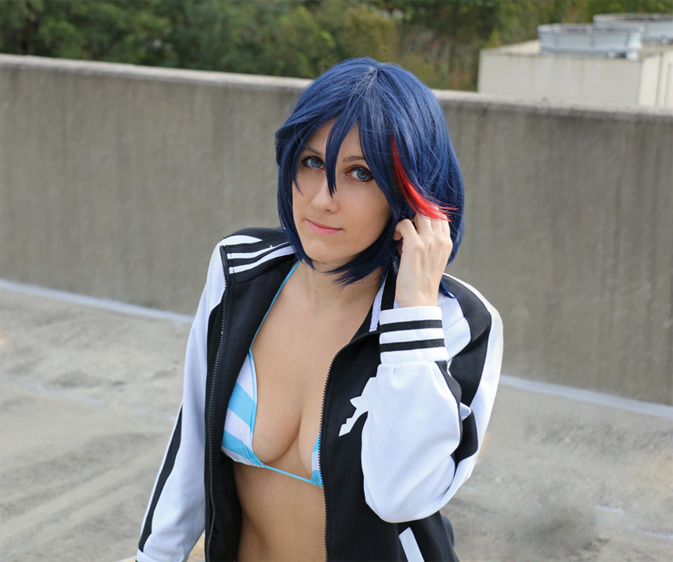 DataInu's tweet image. (I swear, every time I look at Milk-dr0p's cosplays, I think "She's real!")