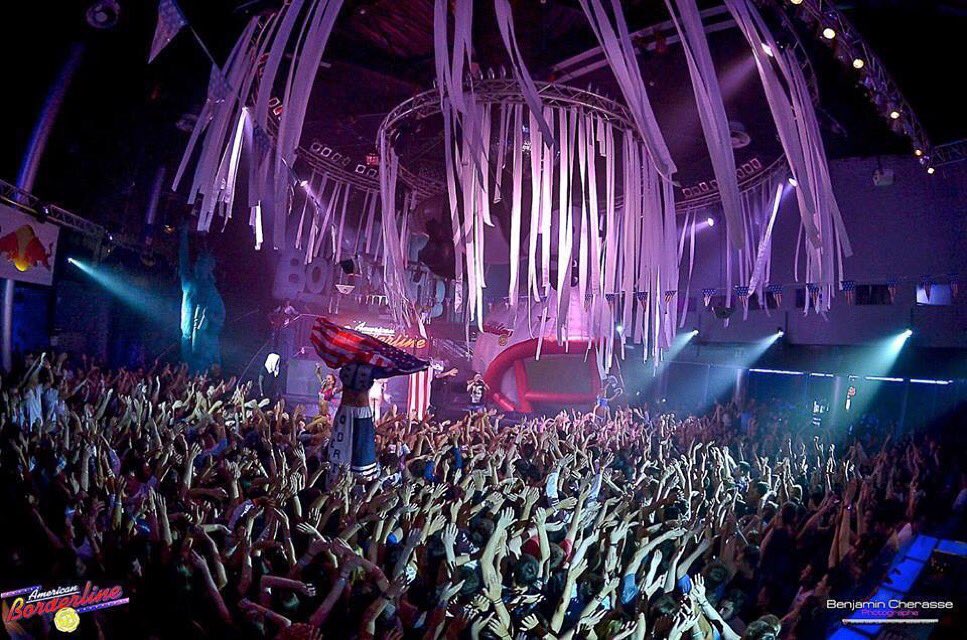bboxdiscotheque's tweet photo. Ce Jeudi ! La plus grosse fête jamais organisée pour le Réveillon !

American Borderline spéciale Réveillon du 31 ! https://t.co/jrmaxwVPEI