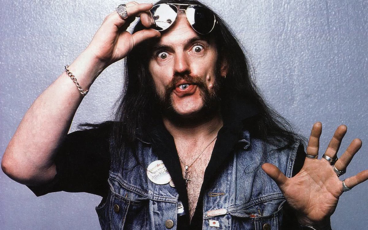 SuperMusic_ID's tweet photo. Dunia Rock &amp; para musisi yang berbela sungkawa atas meninggalnya Lemmy Kilmister #SuperBuzz https://t.co/U9iIy4Vxzz https://t.co/N7DSC6NPFJ