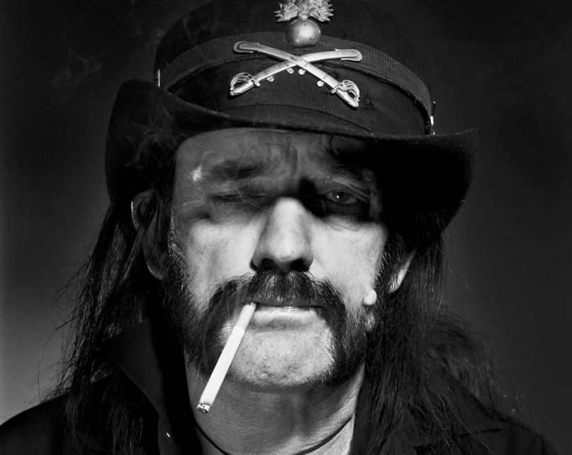SLABcom's tweet photo. Un día triste, hoy ha muerto una leyenda #RIPLemmy https://t.co/9oBkehoBLe