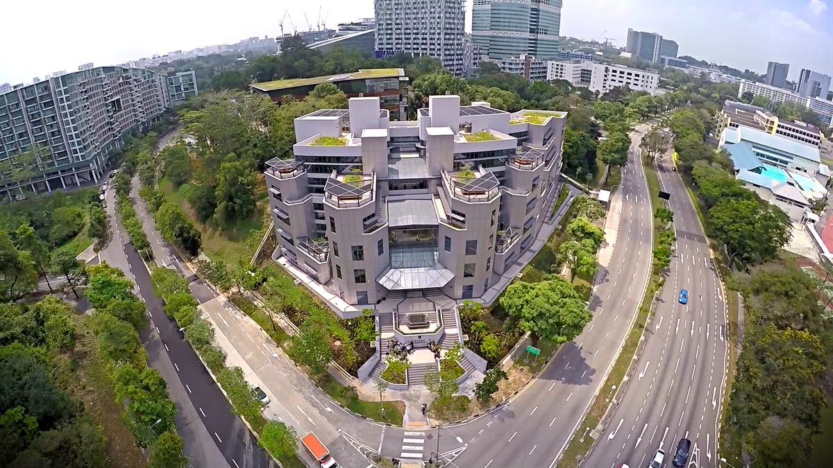 ESSEC_AP's tweet photo. #BBAESSEC student ambassadors Akarsh and Bryan share their experience in Singapore: https://t.co/CaMTRn1dxL https://t.co/FEEmRuie75