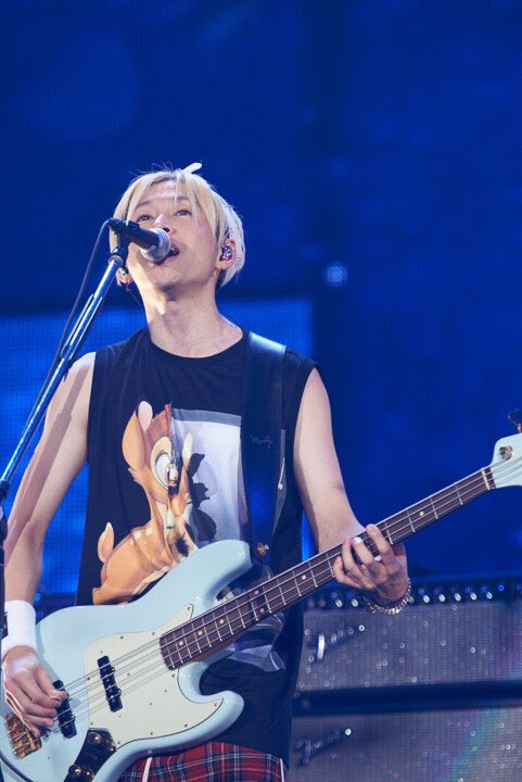 太陽 No Twitter ゴールデンボンバーのベース 歌広場 Bump Of Chickenのベース チャマ ベースで服を揃えてきたか T Co Wfwct2gxzw 太陽 No Twitter ゴールデンボンバーのベース 歌広場 Bump Of Chickenのベース チャマ ベースで服を揃えてきたか T Co Wfwct2gxzw