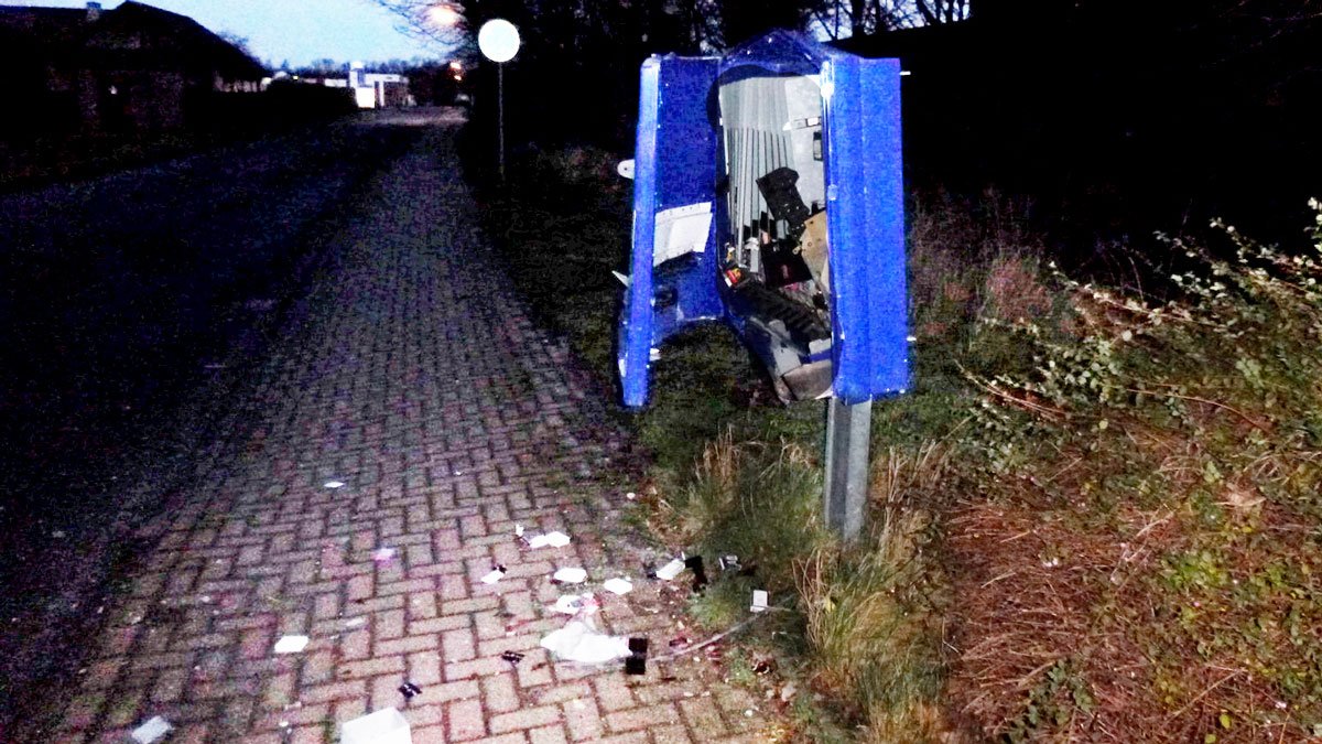 RT <a href="/TheQuirker/">Quirker</a>: Condom machine robbery goes horribly wrong when bomb kills culprit  ow.ly/WpD8m