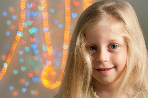 Photo24fr's tweet photo. Donnez forme aux points lumineux de vos clichés avec le kit #Bokeh, un cadeau idéal ! https://t.co/MhHjq8ZuzW https://t.co/5VSSQnACVA