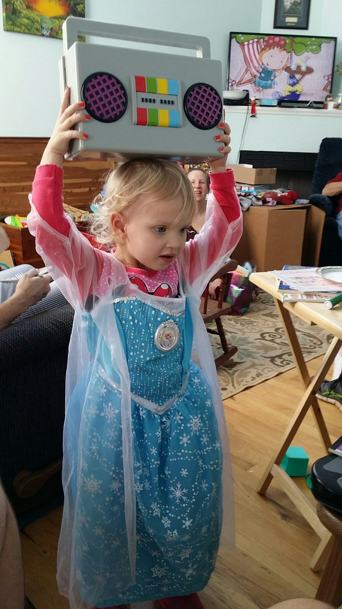 kirkhagan's tweet photo. #cabingate #sayanything... besides another chorus of Let It Go! The dress plays the chorus. We are at play thru #52. https://t.co/fegTqHp9D0