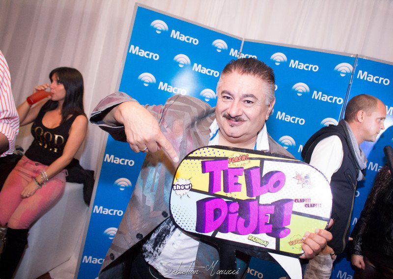 TeLoDijeRevista's tweet photo. Feliz cumple #Pucho, gracias por alegrarnos con tu música y ¡qué viva el carnaval con @LosTekisOficial! https://t.co/xIqNKmkz5P