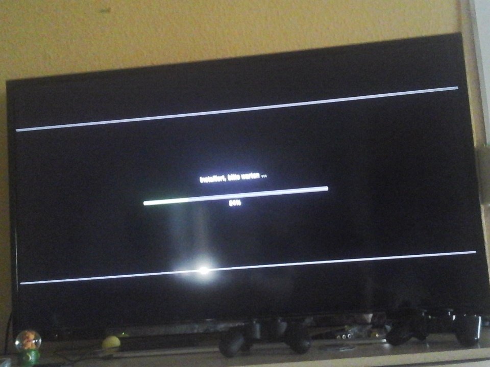 timgaeb's tweet image. Spiel lädt gerade runter 
ACH ZIEH MIR  IN DER ZEIT DEN NEUEN VLOG  VON @melinasophie rein😀