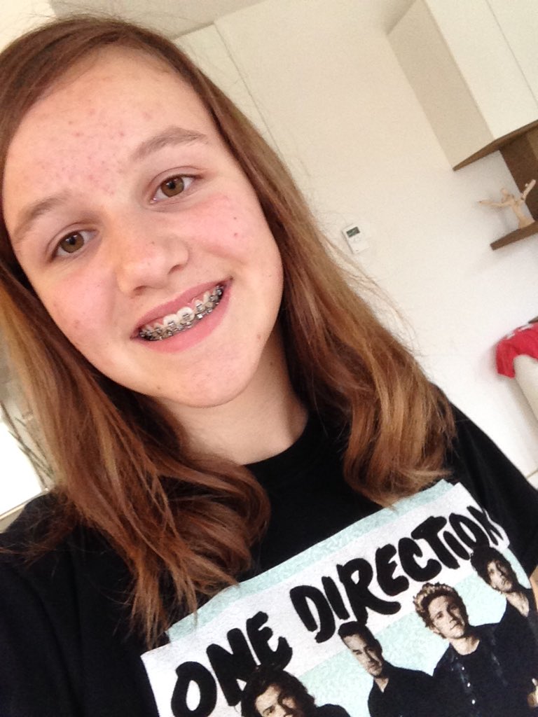 AnnaBeyenss's tweet image. #DolanGirlsAreConfident