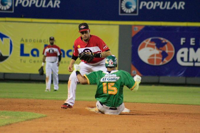 Danny Richar lleva al Escogido a un triunfo. LISTÍN DIARIO Scoopnest