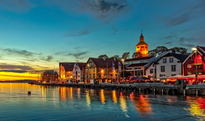 Centerflypl's tweet image. TOP 10 miejsc na #wakacje w 2016 roku
centerfly.pl/media/top-10-m…