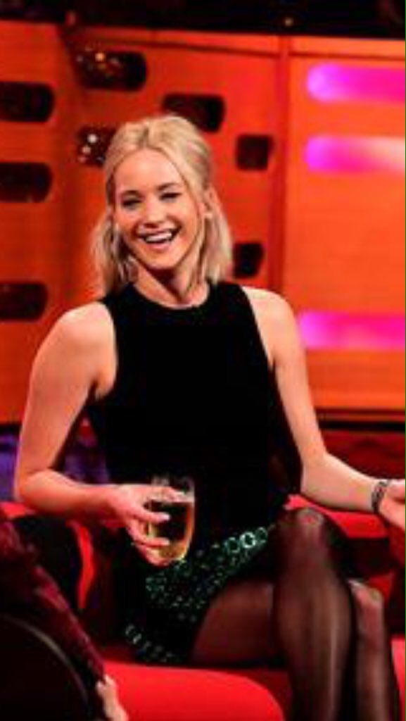 Jennifer Lawrence the most precious human to exist and she doesn't even realise