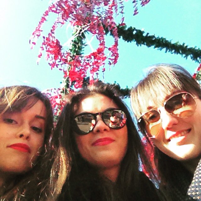 EviVakh's tweet photo. Friendship is not a big thing...it is a million little things!!!! https://t.co/tmboErc6Sm
