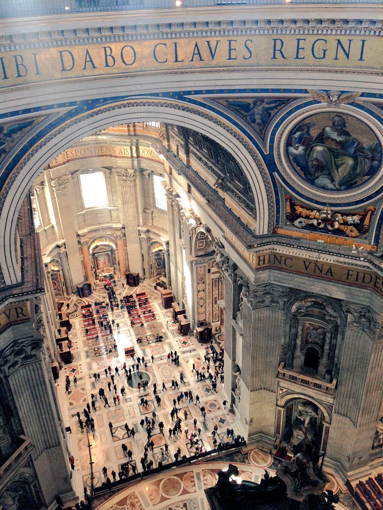 marilize8's tweet image. #vatican #smallestcountry #vaticancity #rome #italy #eurotrip #winter #holiday #vaticanmuseum #italianstyle