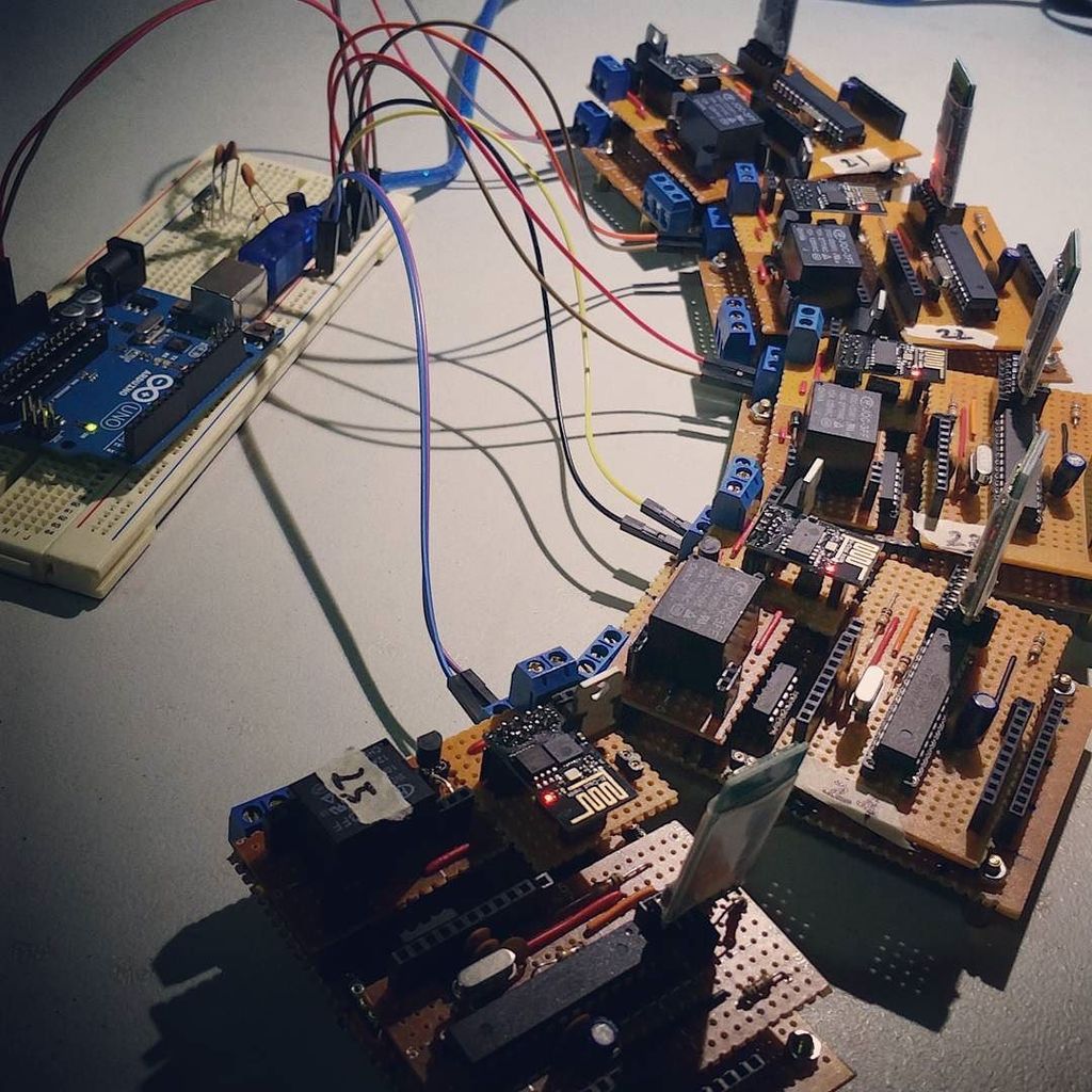 insta_arduino's tweet photo. https://t.co/xIDBDQbMBl - Testing for my duplicate boards.. #iot #arduino #lighting #esp8… https://t.co/yRQB52hvXc https://t.co/B1VidYPUBi