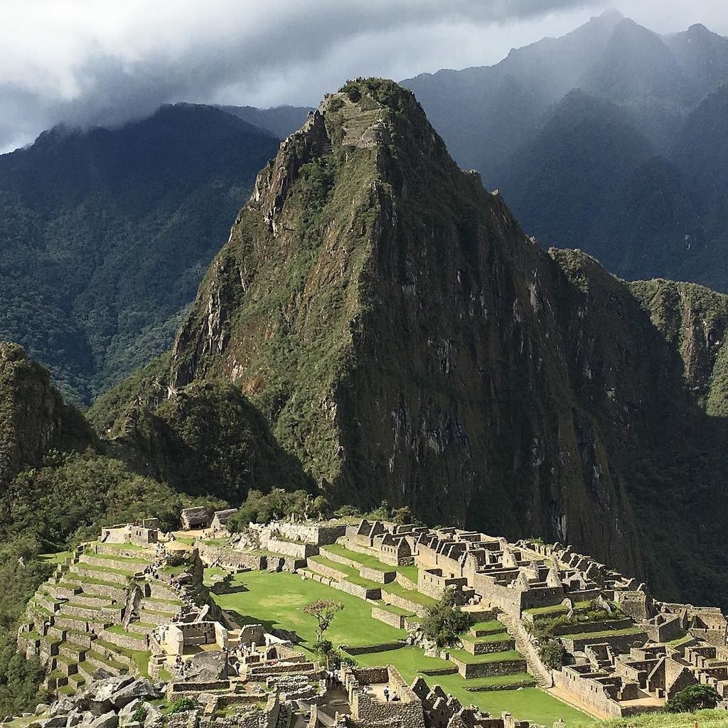 westoftheloop's tweet photo. Taken with my iPhone 6. #iphoneography #nofilter #travel #machupicchu #peru https://t.co/7BzdlpxF0I https://t.co/7z7Hpe5C0J