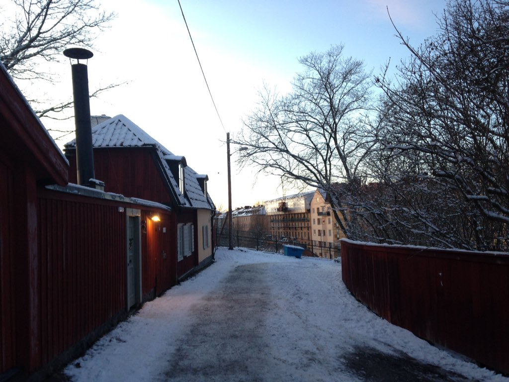hemmapasoder's tweet photo. Vitabergsparken, Södermalm. #södermalm https://t.co/3S2UuXFegs