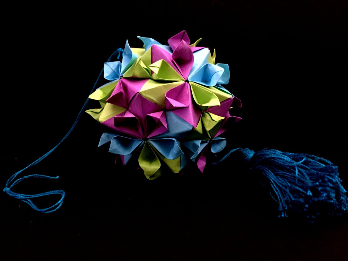 OrigamiForHope tweet picture