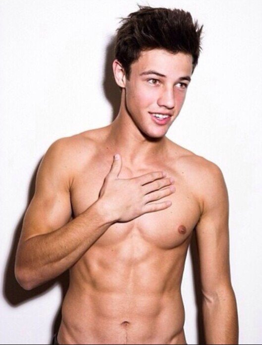MenAppreciation's tweet photo. Can somebody be as cute and hot as cameron dallas?!? https://t.co/I76ECk3aVN
