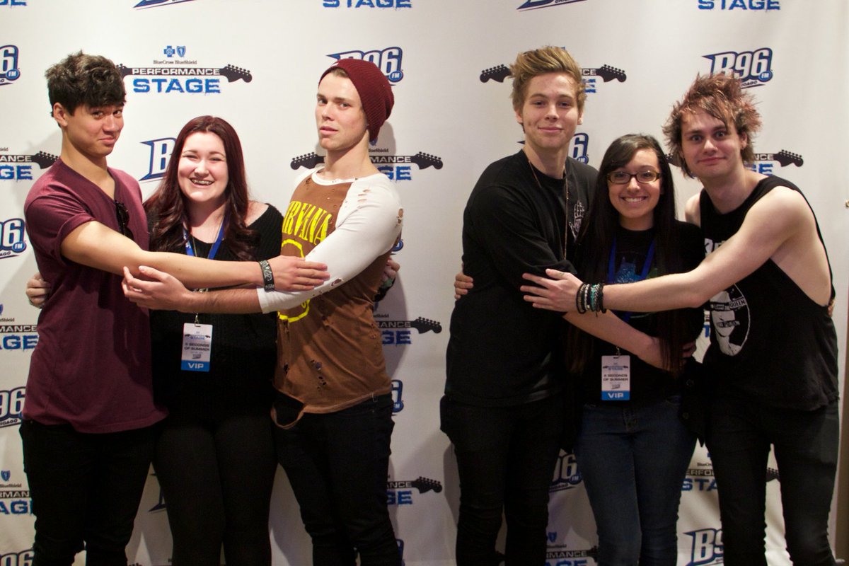 rttyourgoals's tweet photo. 5SOS https://t.co/orKLtOCbOK