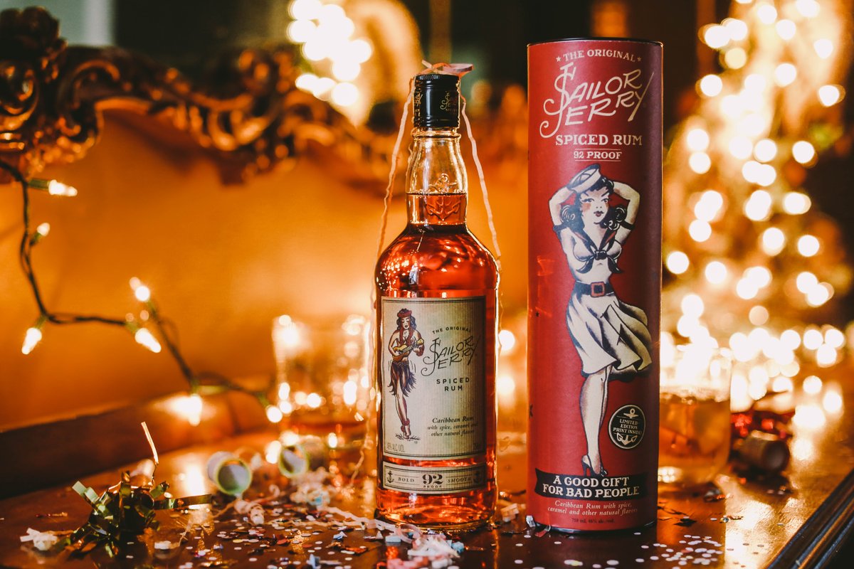 SailorJerry's tweet photo. Nothing says “Smell ya later, 2015” like rolling up with a #GGFBP tube to the New Year’s party. Out with a bang. https://t.co/3uKk3xxou2