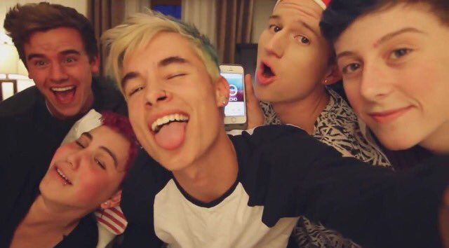 mangokianjc's tweet photo. #WeAreStillHereO2L I love them so muchโค๏ธโค๏ธโค๏ธ https://t.co/puiq6AUzR2