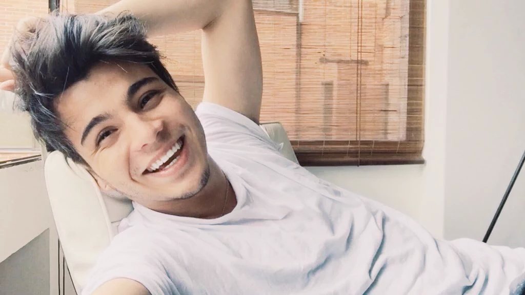 DianaaNavarro's tweet photo. Sos Hermoso :') @villalobossebas https://t.co/xpNDzGMI9k
