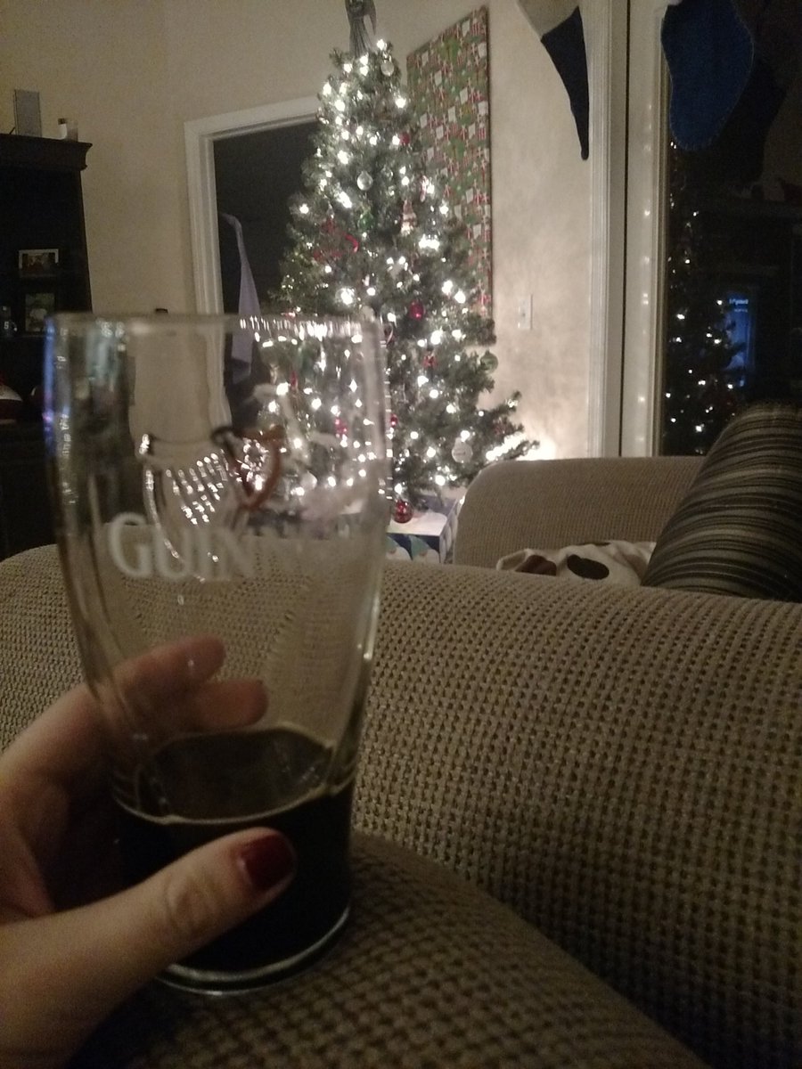 nsaharriettes's tweet photo. Christmas tree + hash shit = year round hash tree. Yeah? #hash #onon #NSAH3 #nostringsattachedh3 #hashhouseharriers https://t.co/HFVb8b8sub