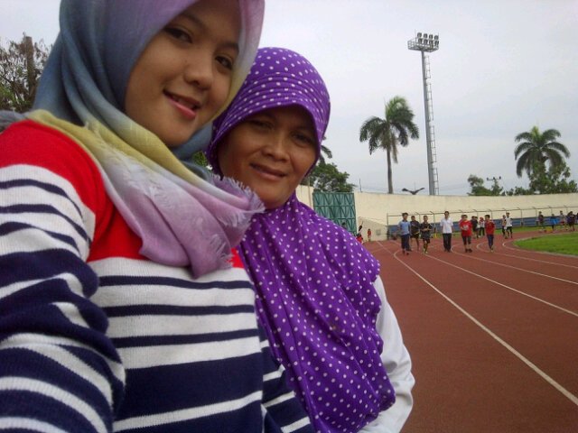 Jogging with my mom :* ({})