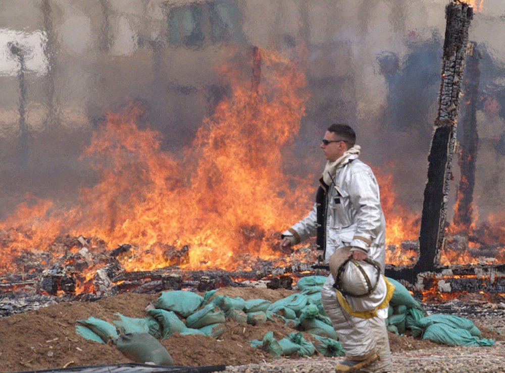 TaskandPurpose's tweet photo. Despite health concerns, the military is still using burn pits https://t.co/elBnqhfYPk https://t.co/f2U16AqW7Q