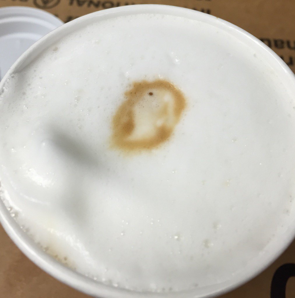 jefflow186's tweet photo. My first latte macchiato of the season. What a great drink😀#tobeapartner #thegreat38. #themighty795 https://t.co/GeSZSLar6R