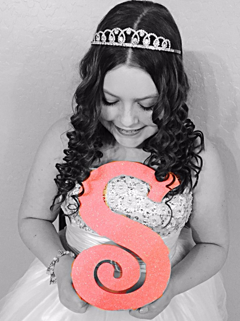 StephyMayMusic's tweet photo. Happy Tuesday loves💗💗💗 Big things coming soon....Make sure to have my notifs on!! #stephanators https://t.co/uQ4p11tTGy