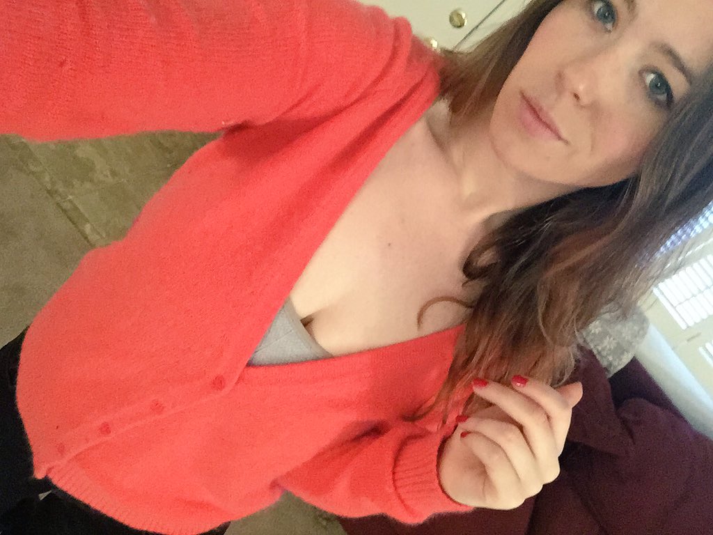 A_Hooots's tweet photo. Real low quality but hey 😇 https://t.co/OqL3gMFE1C