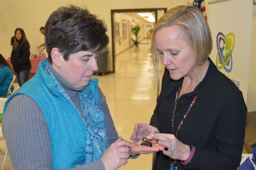 Bayer4CropsUS's tweet photo. We enjoyed today’s #MSMS teacher workshop with @ISDSchools in #KansasCity! #STEMeducation https://t.co/6Uw1YlxFWQ