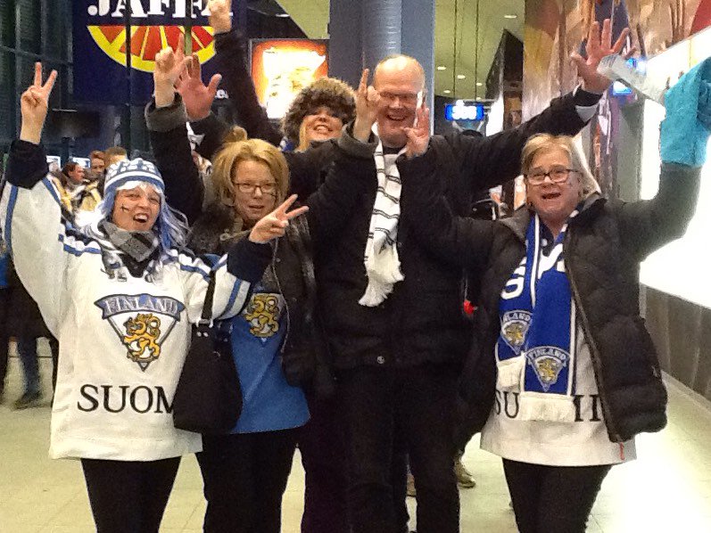 WJC2016Helsinki's tweet photo. Finnish fans celebrating gold medals. #WJC2016Helsinki #WorldJuniors https://t.co/ajwe65GjMf