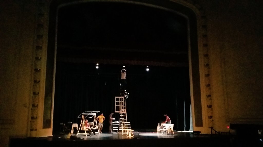 CiaLugarComun's tweet photo. Si está en Valparaíso, no se pierda hoy #Cartagena a las 21.00 hrs. Teatro Municipal de Valparaíso. GRATIS!!! https://t.co/yd0Mh7srvt