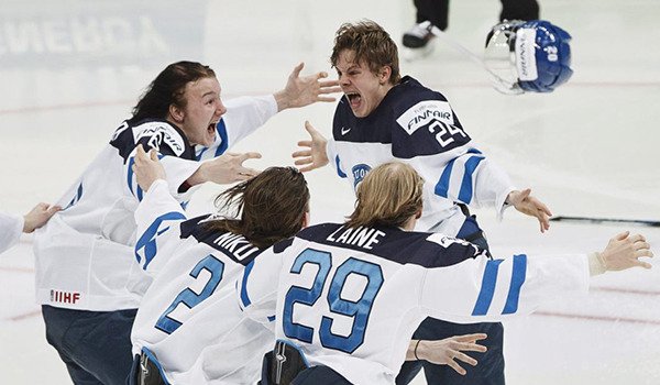 NHLBlackhawks's tweet image. What a Finnish! 

#Blackhawks prospect Joni Tuulola wins gold with Finland at World Juniors: onego.al/WFXf1