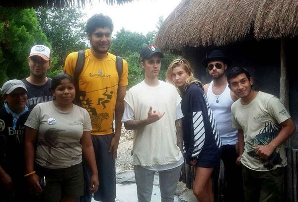biebersmaniabr's tweet photo. Justin Bieber no Jungla Maya, em Cancun, no México - 05 de Janeiro. https://t.co/8wzjd2wbkF