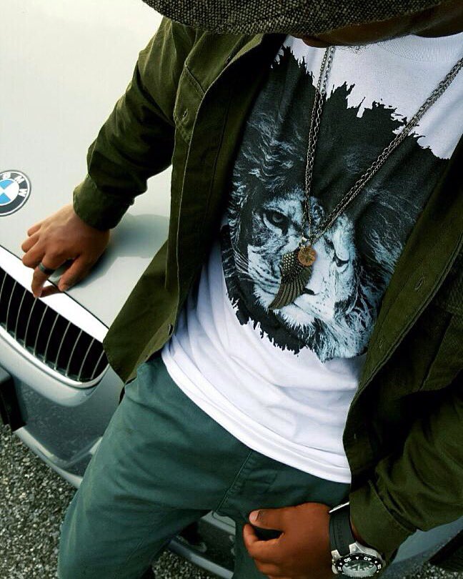 NoMoreKings__'s tweet photo. Fashion is freedom!

Shop: https://t.co/dEFjmbP2bd https://t.co/hsCGYTHnpC