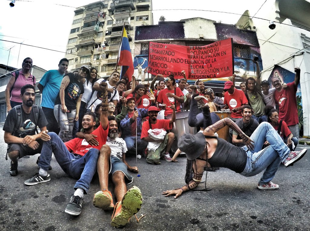 Alegría, juventud y rebeldia es lo que sobra en esta revolución #EstasEnTerritorioChavista