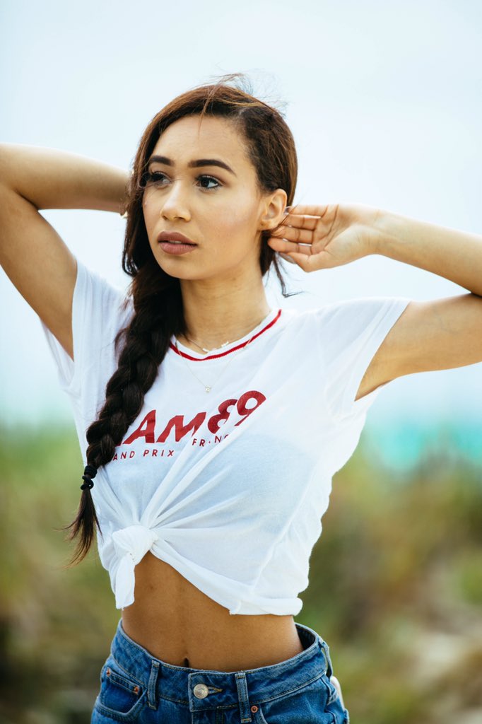 Brent S Girlfriend Eva Gutowski On Twitter Blessing Your Timeline