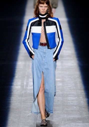 GabriellaWimmer's tweet photo. Denim &amp; diamonds! Take uptown, downtown &amp; pair my diamond blue "Duchess" clutch w/ this look from Alexander Wang. https://t.co/MKVprx5X1o