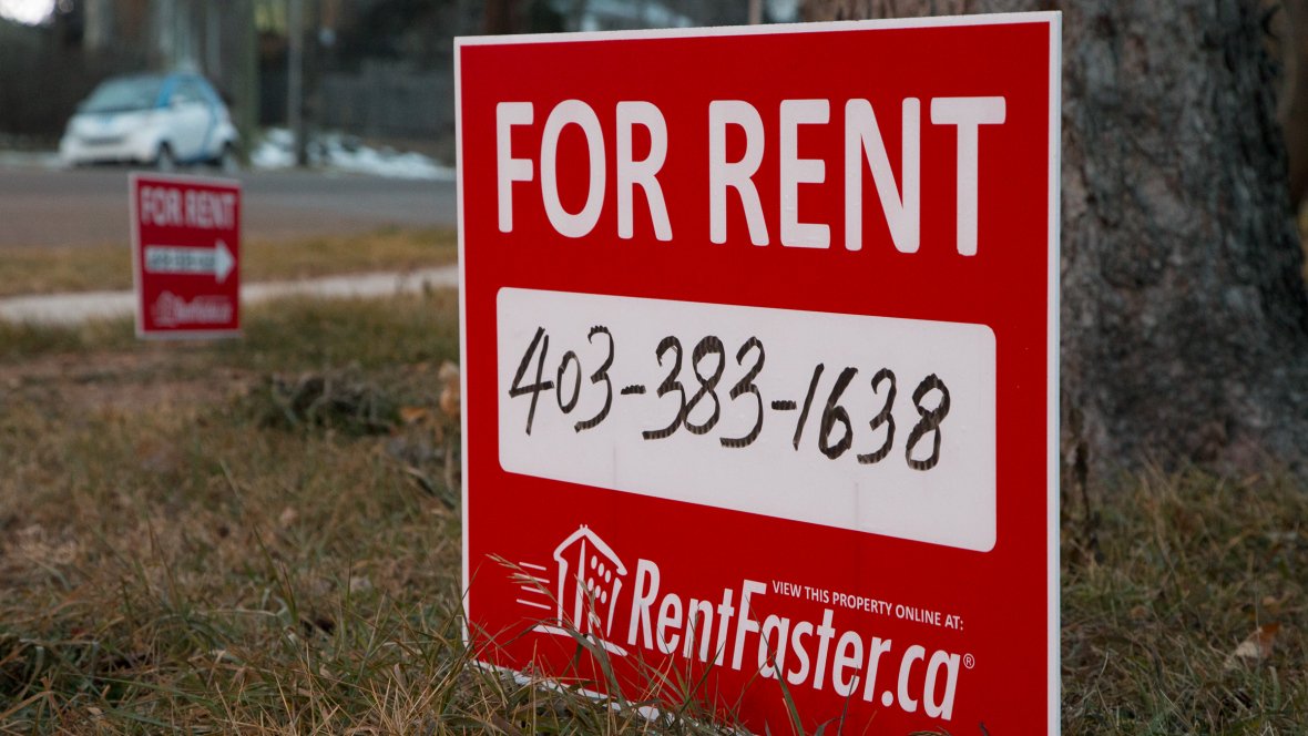CBCNews's tweet photo. Demand for executive suites and furnished apartments in Calgary drops significantly https://t.co/5hi6bfyvl8 https://t.co/UuzKs7BJnw